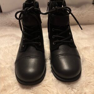 UGG Black Sole with UGGplush Technology-NWOT